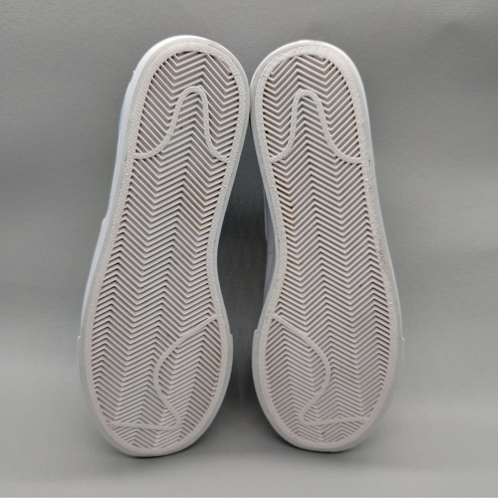 Nike Women's White and Blue Sneakers - Picture 6 of 8